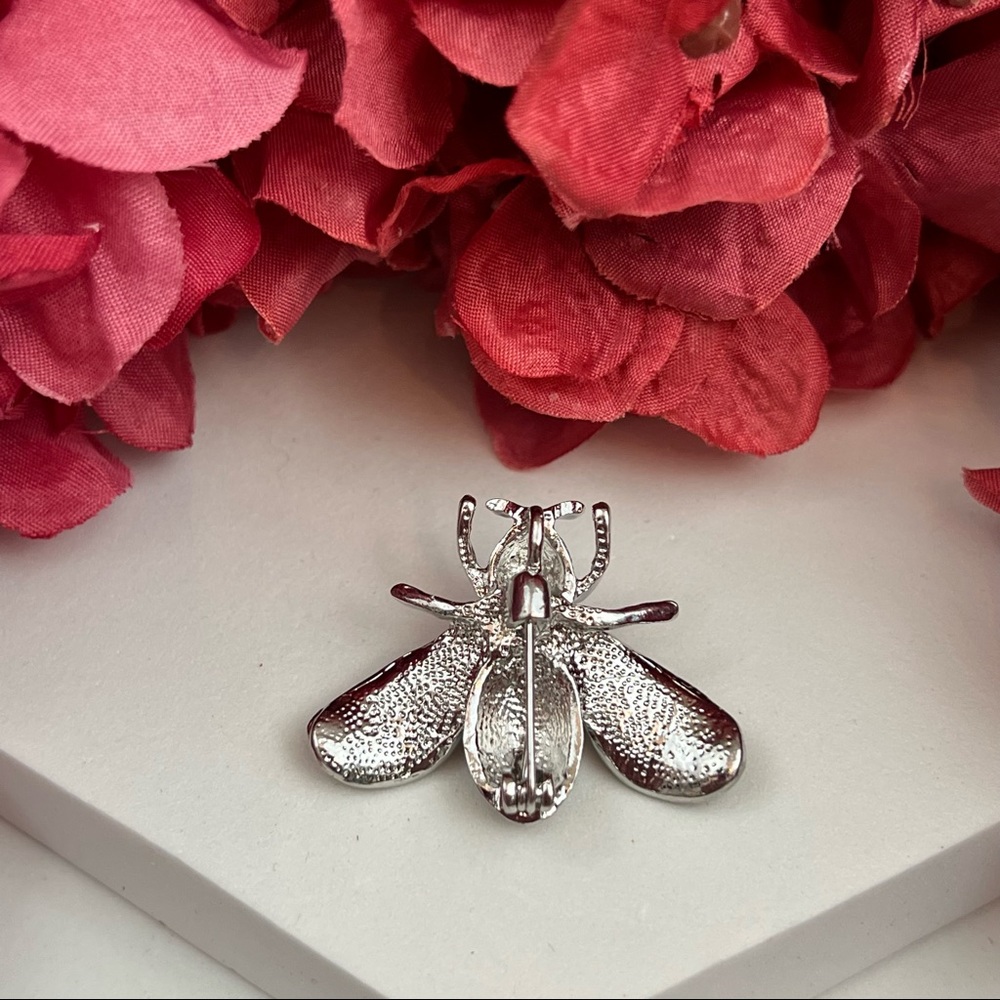 Silver Crystal Bumblebee Pearl Brooch Lapel Pin - Picture 12 of 16